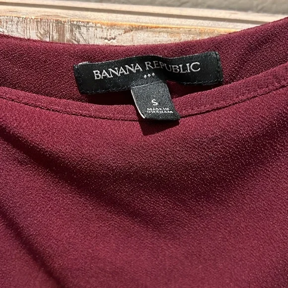 One shoulder Maroon Top - Picture 2 of 2